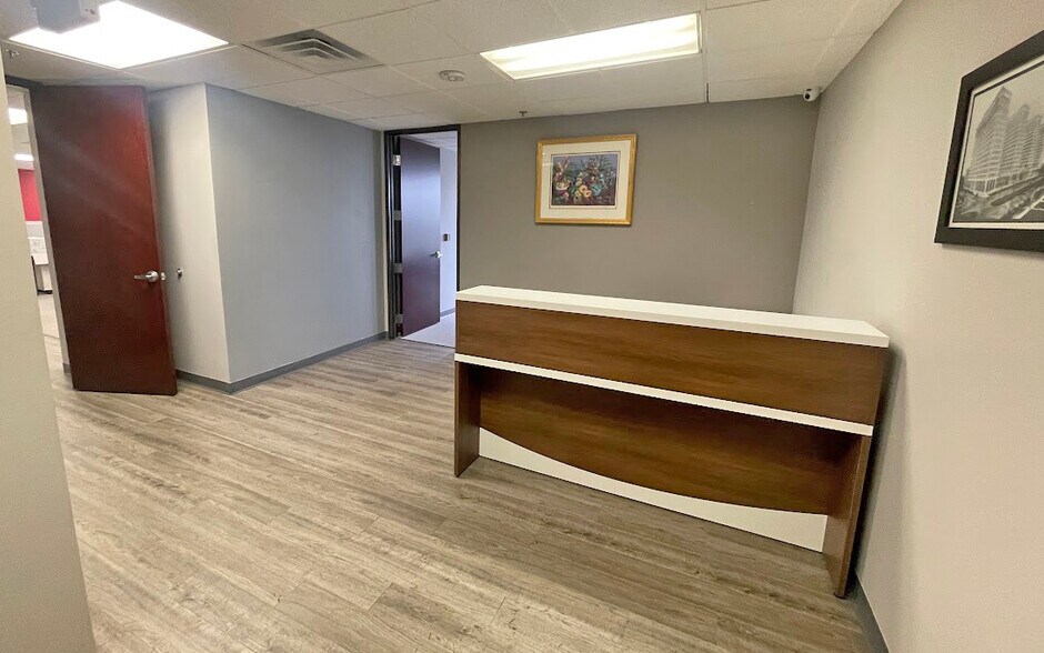 More Photos Of 26211 Central Park Blvd, Southfield Office For Lease