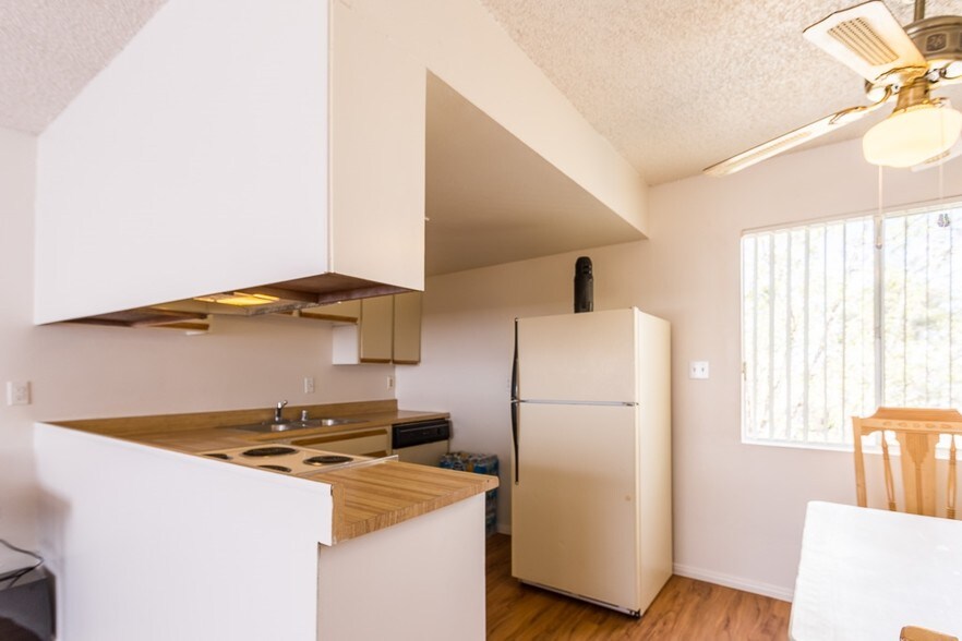 More Photos Of 5808-5900 Bromley Ave, Las Vegas Apartments For Sale