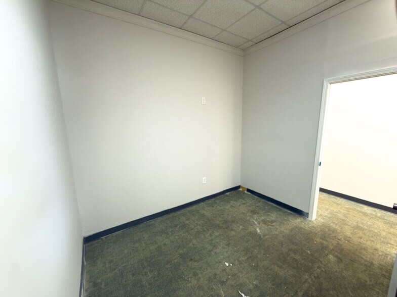 More Photos Of 888 Pleasant Hill Rd, Lawrenceville Unknown For Lease