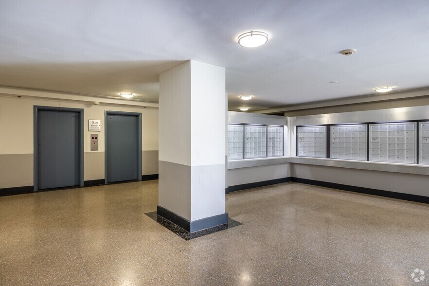 More Photos Of 20 Marshall St, Irvington Apartments For Lease