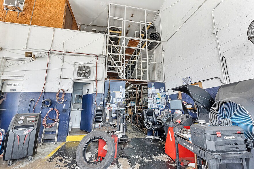 More Photos Of 3593 S Military Trl, Lake Worth Auto Repair For Sale