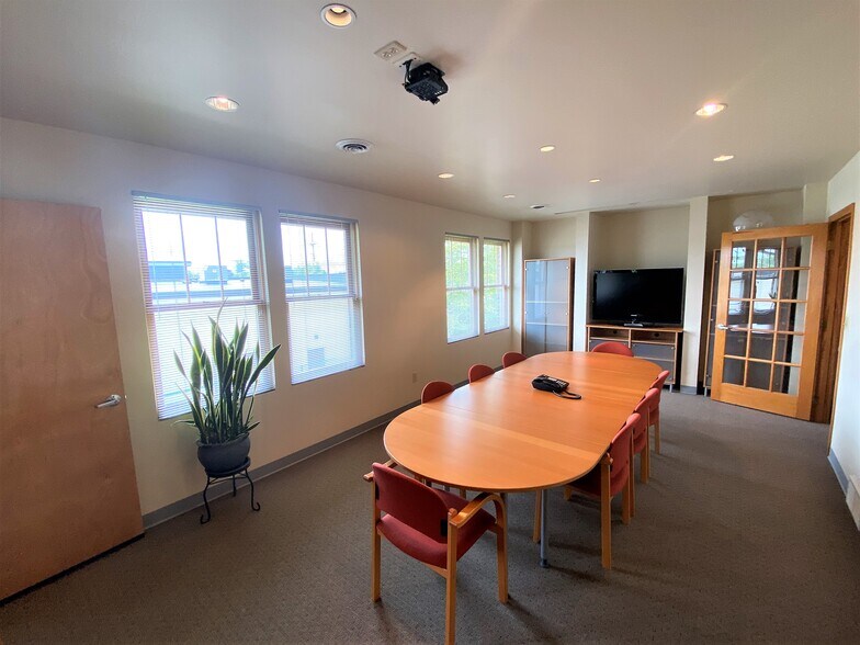 More Photos Of 206 Monroe St, Monroeville Office For Lease