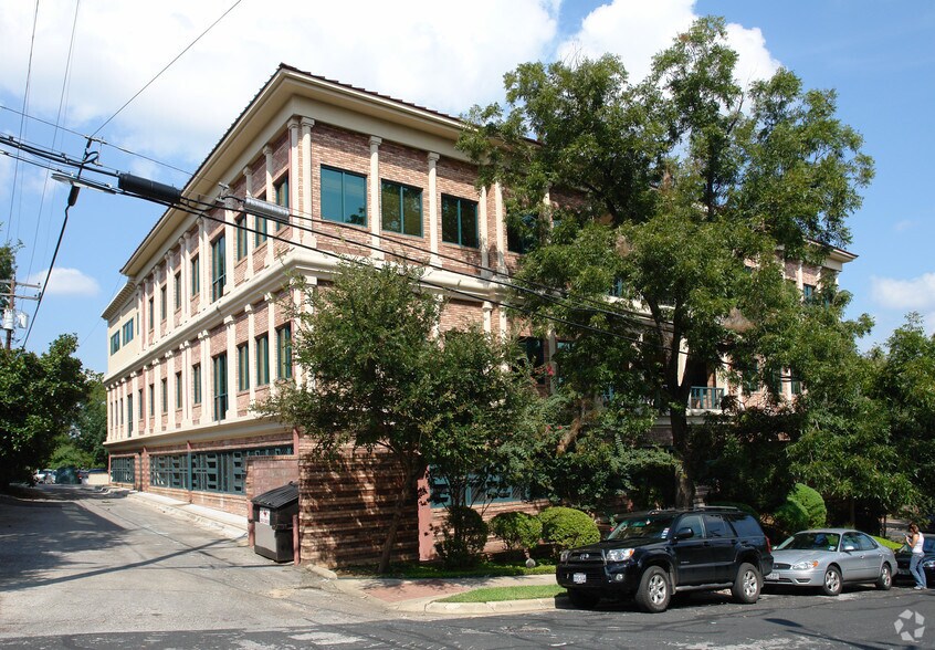 More Photos Of 1700 Rio Grande St, Austin Office For Sale