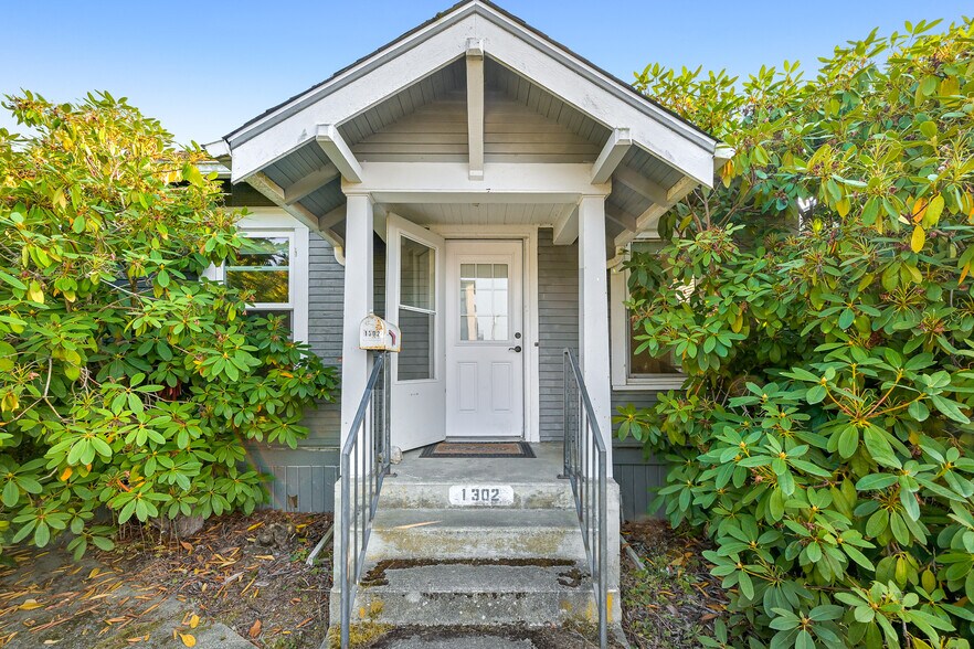 More Photos Of 1302 Larrabee Ave, Bellingham Multifamily For Sale