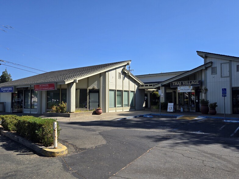 Primary Photo Of 670 Gregory Ln, Pleasant Hill Storefront For Lease