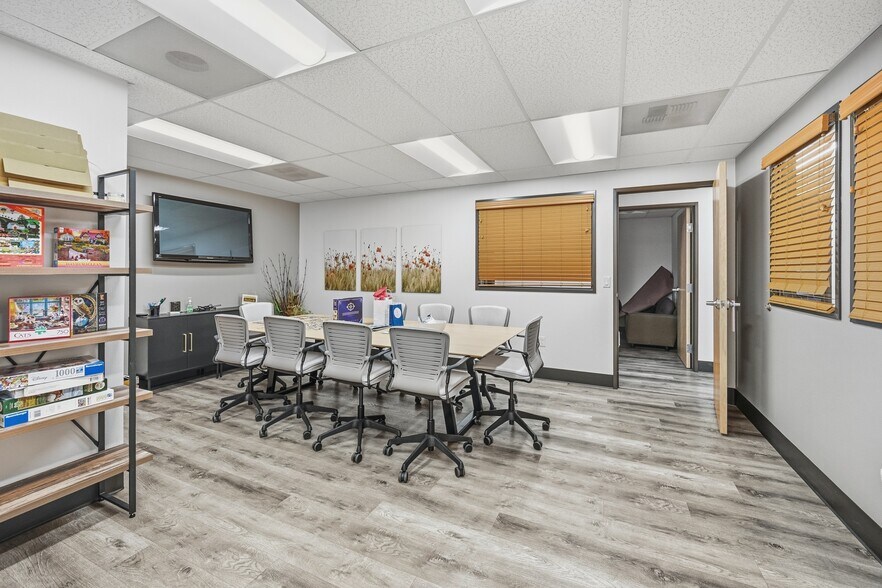 More Photos Of 1435 NE 4th St, Bend Office For Lease