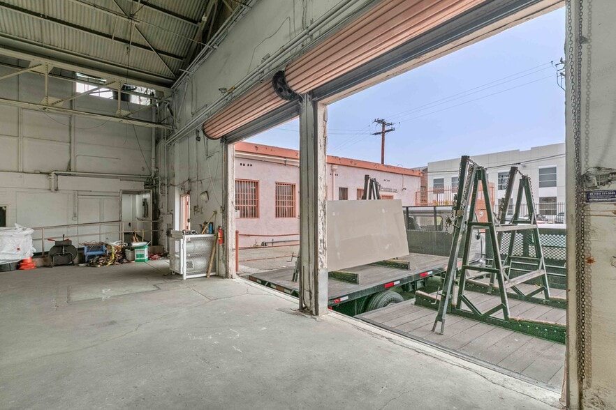 More Photos Of 3255 Saco St, Vernon Warehouse For Lease