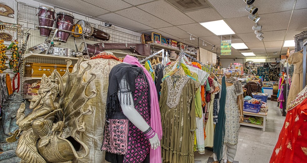 More Photos Of 1868-1880 E Apache Blvd, Tempe Unknown For Lease