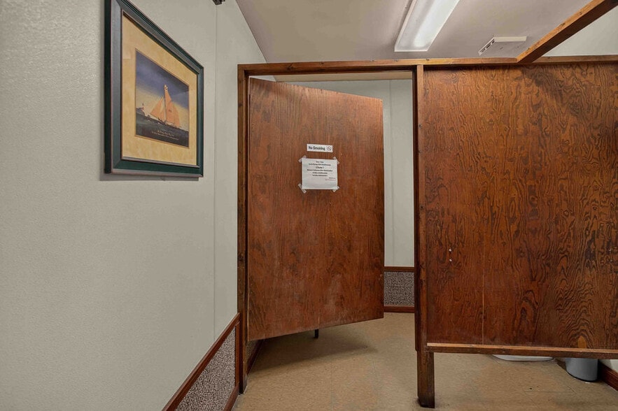 More Photos Of 13239 Rt 14, Ralston General Retail For Sale