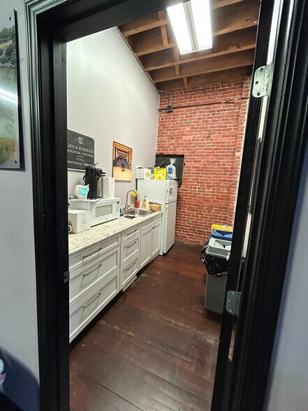 More Photos Of 152 W 12 St, Erie Office For Lease