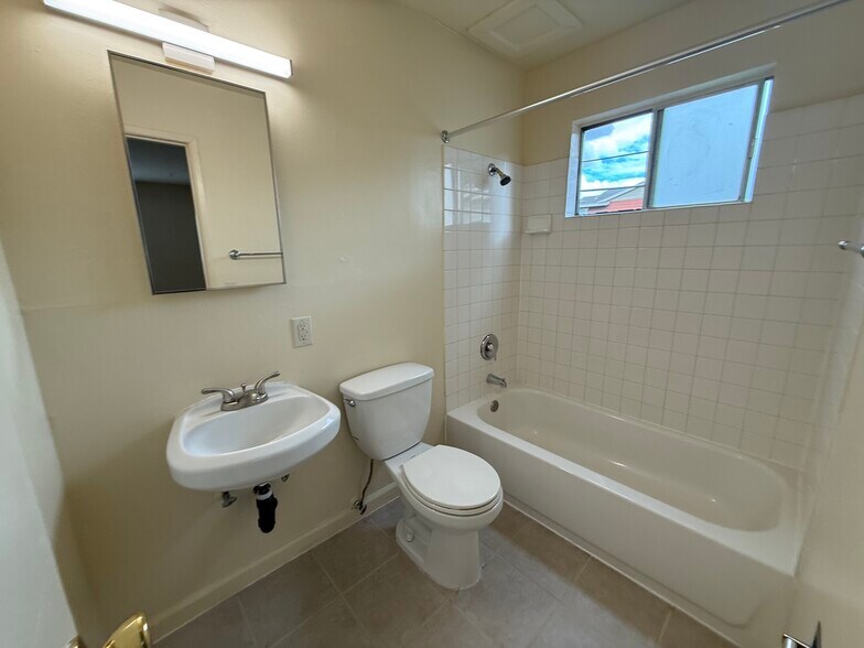 More Photos Of 190 Evandale Ave, Mountain View Apartments For Sale