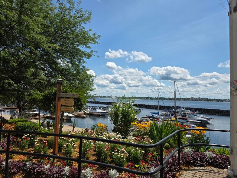 More Photos Of 101 King St W, Prescott Storefront Retail Residential For Lease