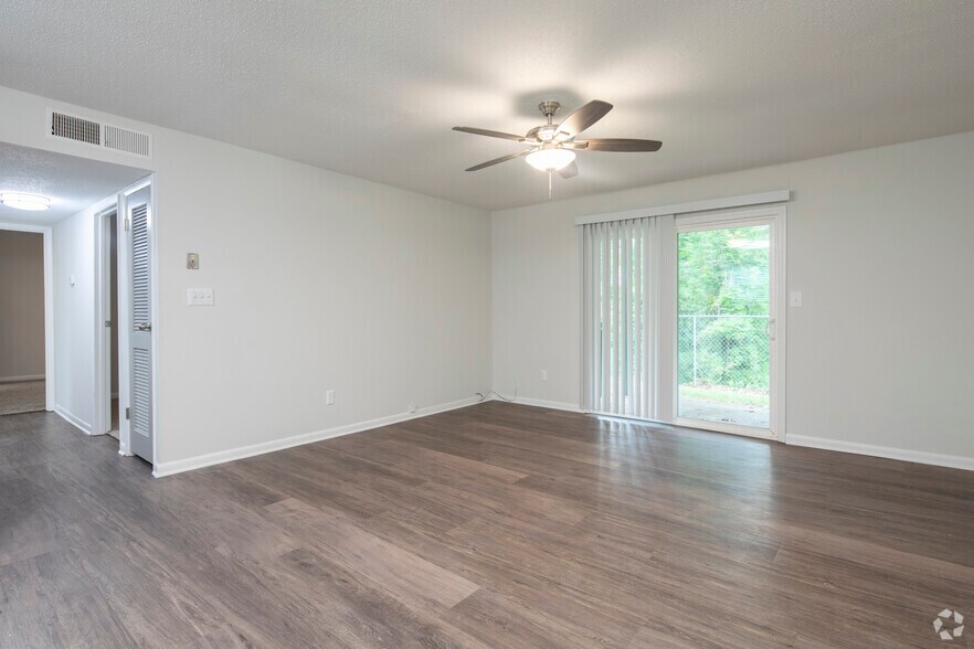 More Photos Of 403 3rd St NE, Alabaster Apartments For Sale