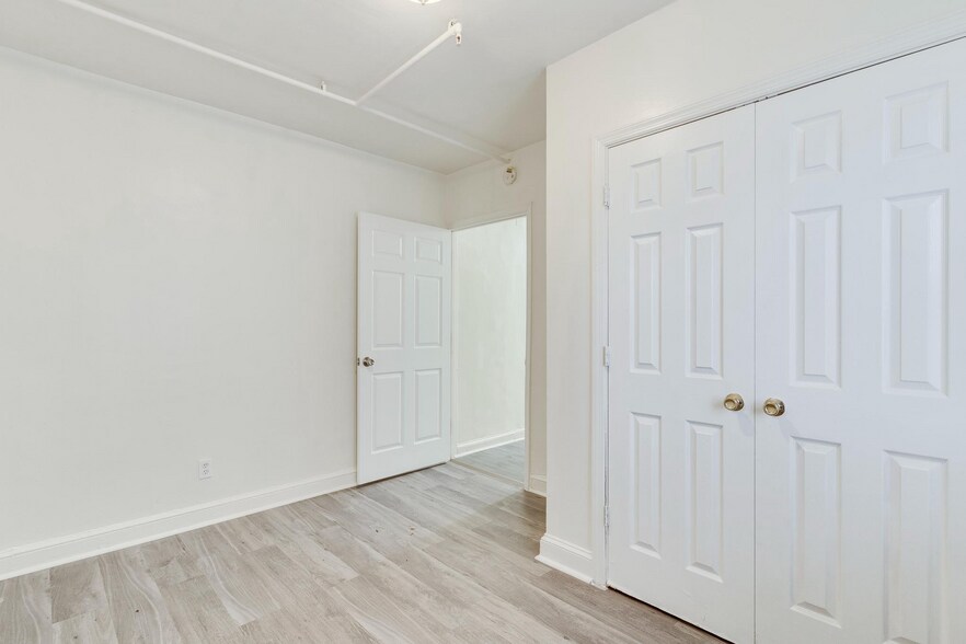 More Photos Of 337 Delafield Plz NW, Washington Apartments For Sale