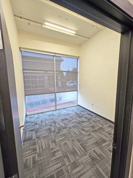 More Photos Of 9226 NE Highway 99, Vancouver Unknown For Lease