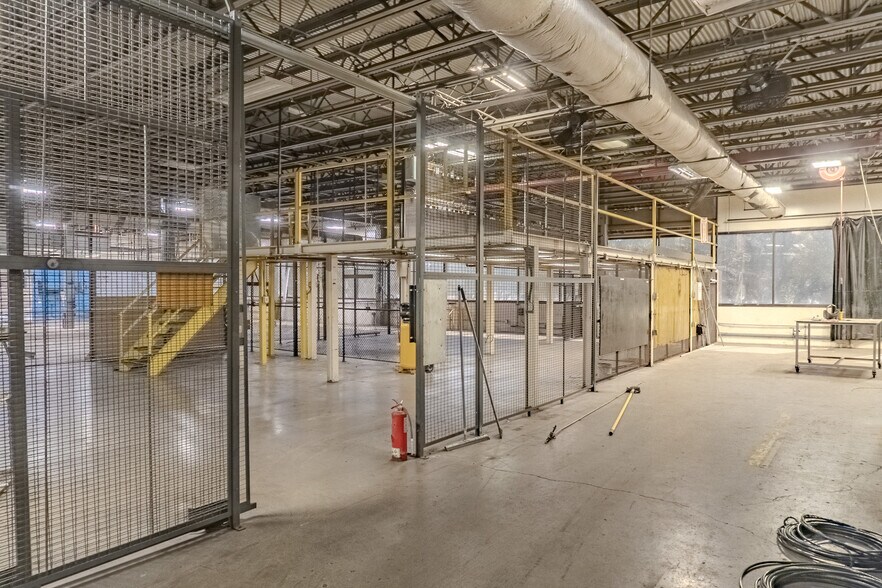 More Photos Of 4611 Wiseman Blvd, San Antonio Manufacturing For Sale