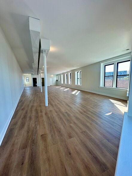 More Photos Of 4024 Hamilton Ave, Cincinnati Freestanding For Lease