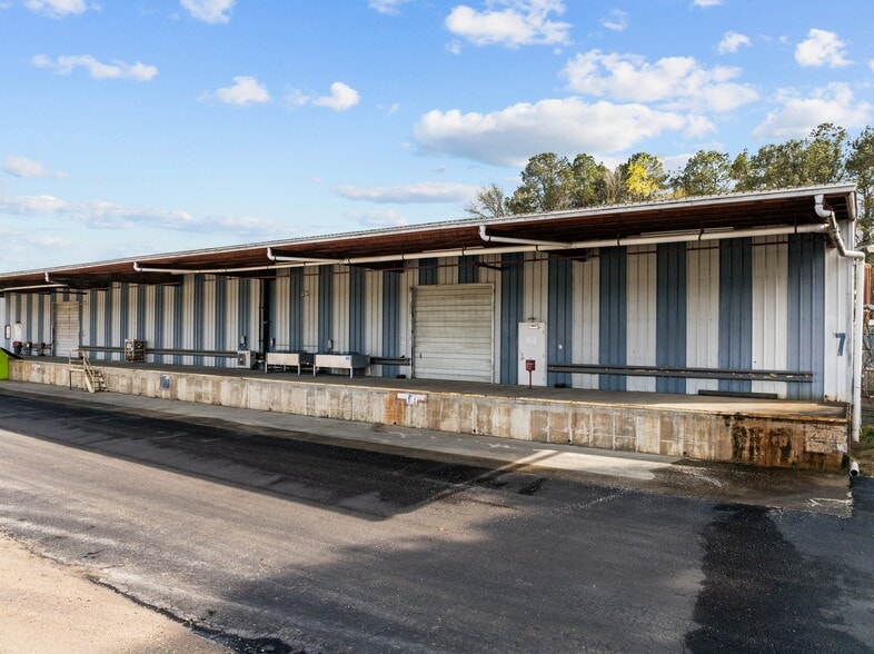 More Photos Of 2107 Black Creek Rd SE, Wilson Warehouse For Lease