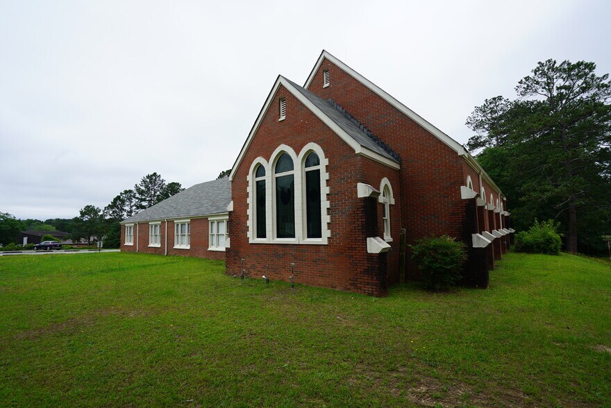 More Photos Of 4323 Primrose Rd, Columbus Religious Facility For Sale