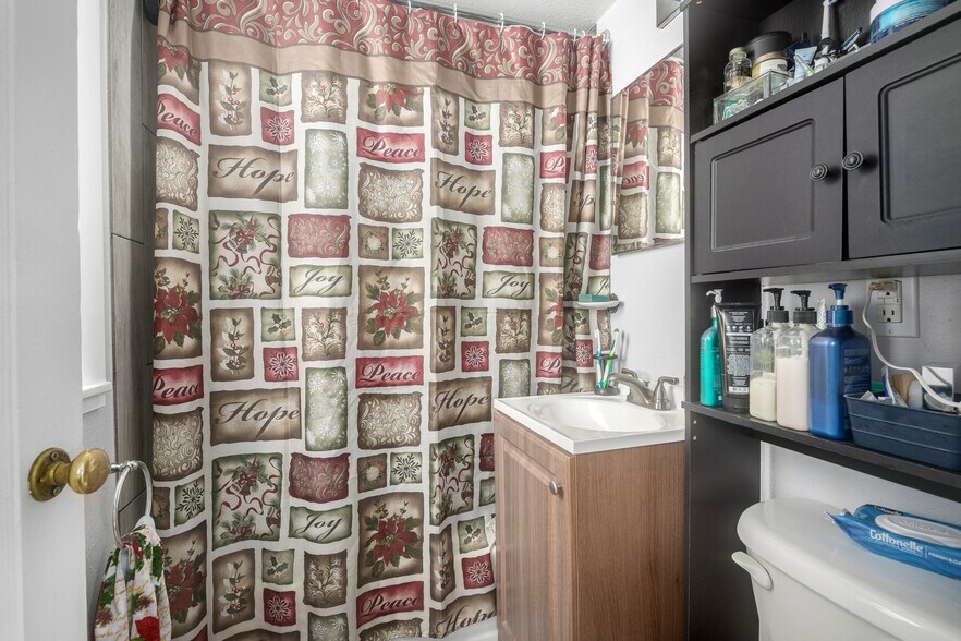 More Photos Of 8537 S Doubleheader Ranch Rd, Morrison Specialty For Sale