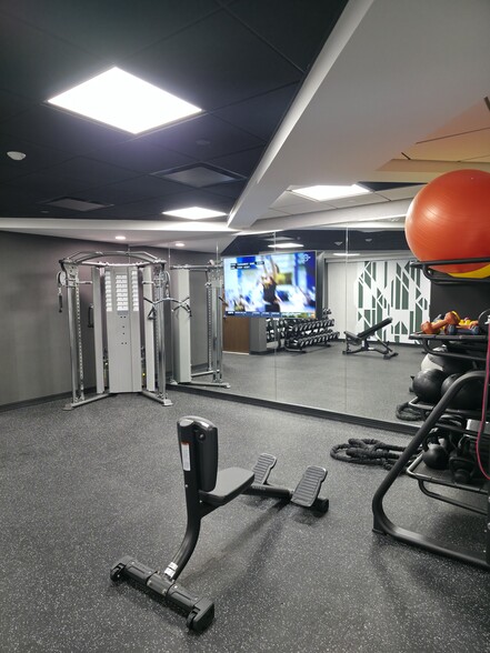 More Photos Of 534 Broadhollow Rd, Melville Office For Lease