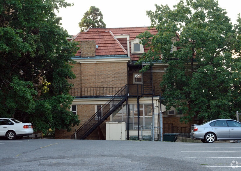 More Photos Of 1421-1425 W Hamilton St, Allentown Office For Sale