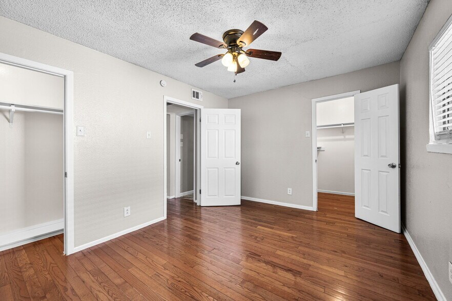 More Photos Of 5317 Junius St, Dallas Apartments For Sale