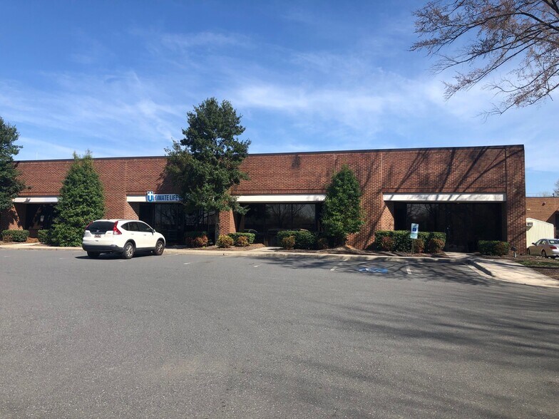 More Photos Of 377 Rubin Center Dr, Fort Mill Light Distribution For Lease
