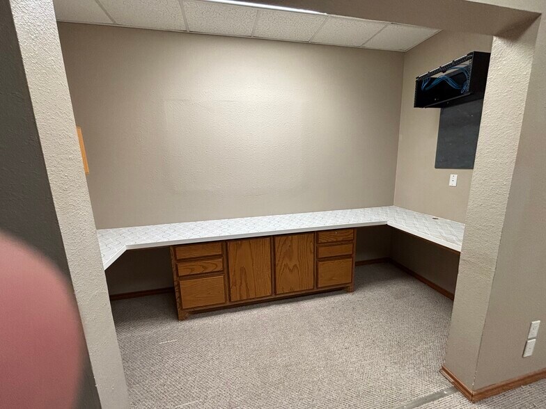 More Photos Of 1510 Santa Fe Dr, Weatherford Medical For Lease