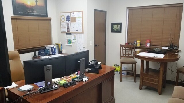 More Photos Of 1750 US-77, Davis Manufacturing For Lease