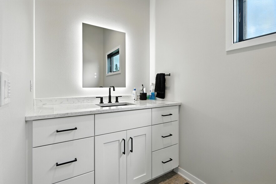 More Photos Of 3061 County Q rd, Nelsonville Flex For Sale