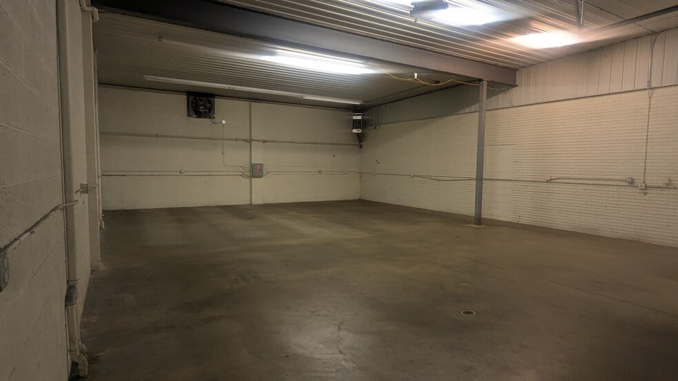 More Photos Of 3525 W Main St, Belleville Industrial For Sale