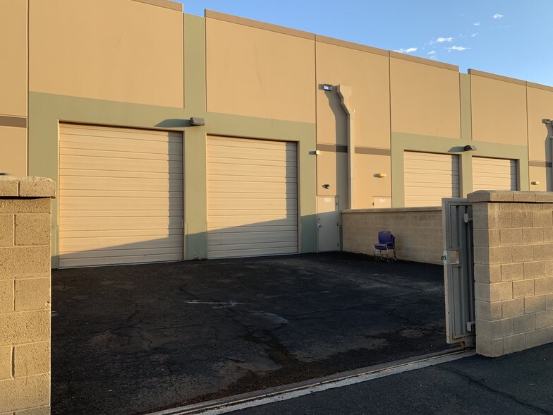 More Photos Of 2650 E Mohawk Ln, Phoenix Warehouse For Sale