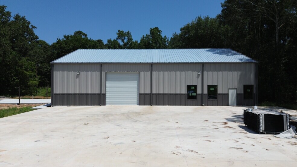 More Photos Of 2314 Wade Cir N, Conroe Warehouse For Sale