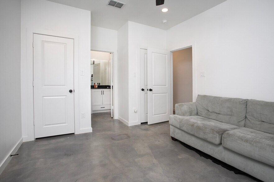 More Photos Of 18747 FM 2493, Flint Apartments For Sale