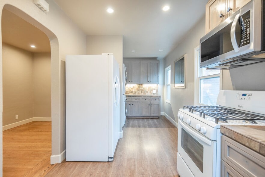 More Photos Of 2229 24th St, Sacramento Apartments For Sale