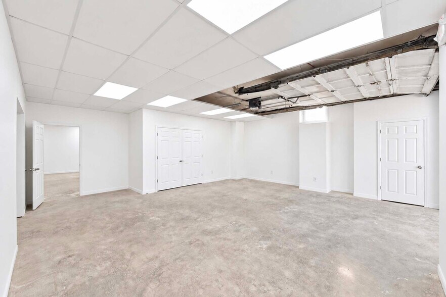 More Photos Of 744-748 Paterson Ave, East Rutherford Storefront For Lease