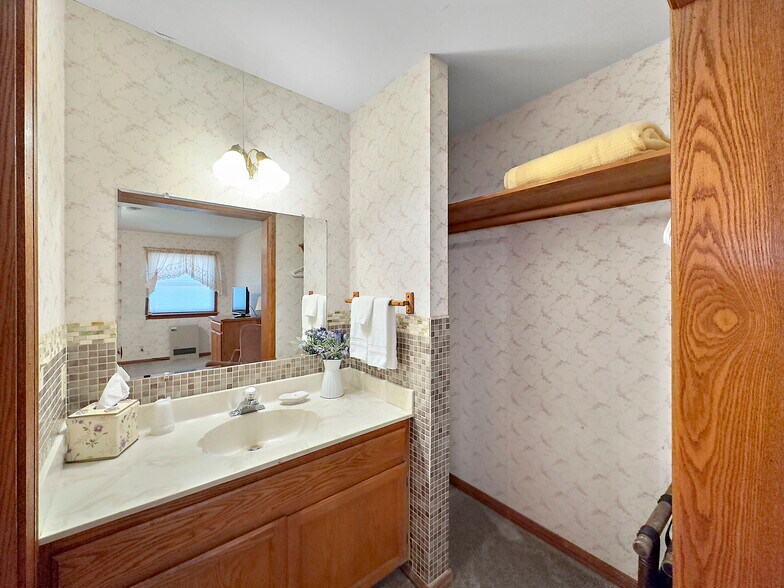 More Photos Of 577 Main St, Ferndale General Retail For Sale