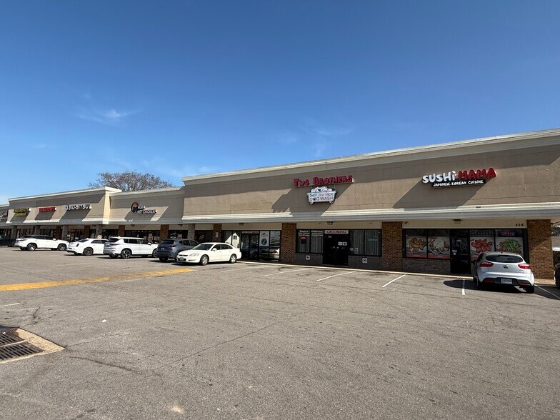 More Photos Of 420-448 Newtown Rd, Virginia Beach Unknown For Lease