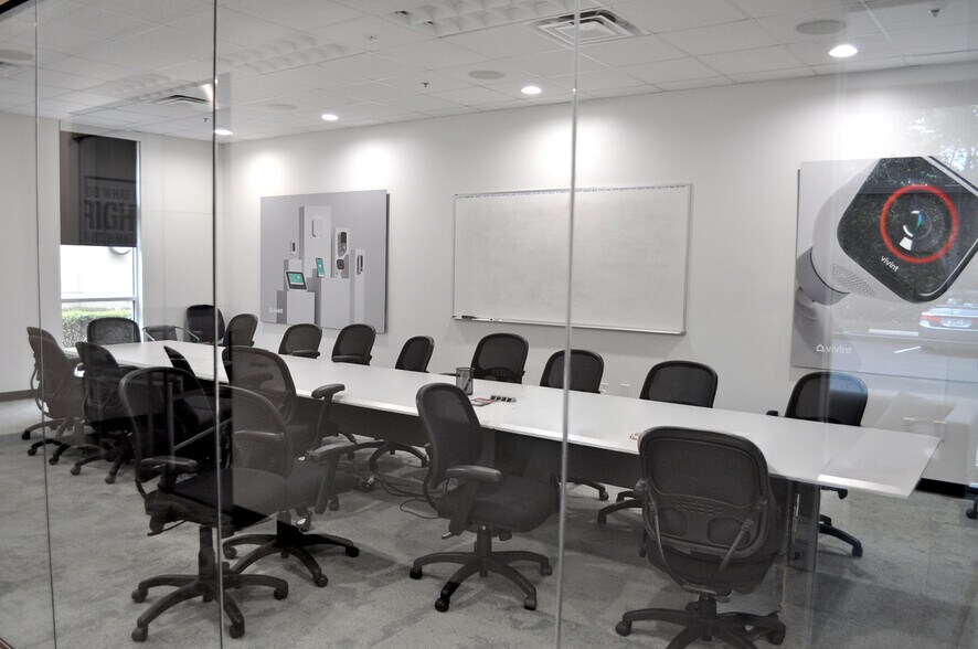 More Photos Of 12682-12690 Telecom Dr, Tampa Office For Sale