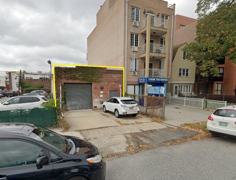 More Photos Of 43-19-43-23 Bell Blvd, Bayside Storefront For Lease