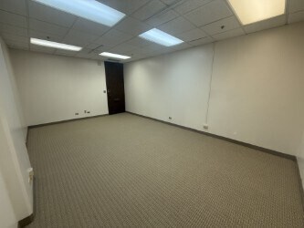 More Photos Of 1314 S king St, Honolulu Medical For Lease