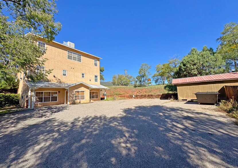 More Photos Of 12126 N Hwy 14, Cedar Crest Office For Sale