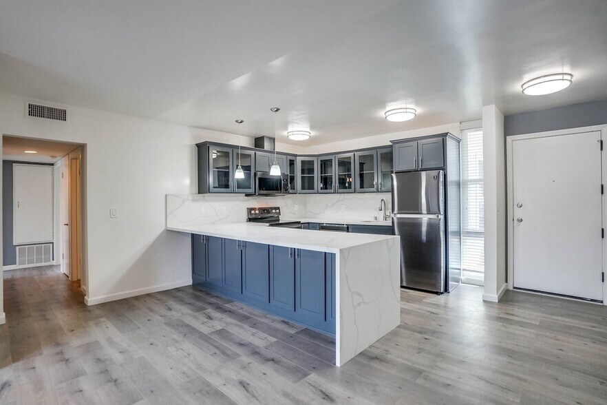 More Photos Of 621 E 99th St, Inglewood Apartments For Sale
