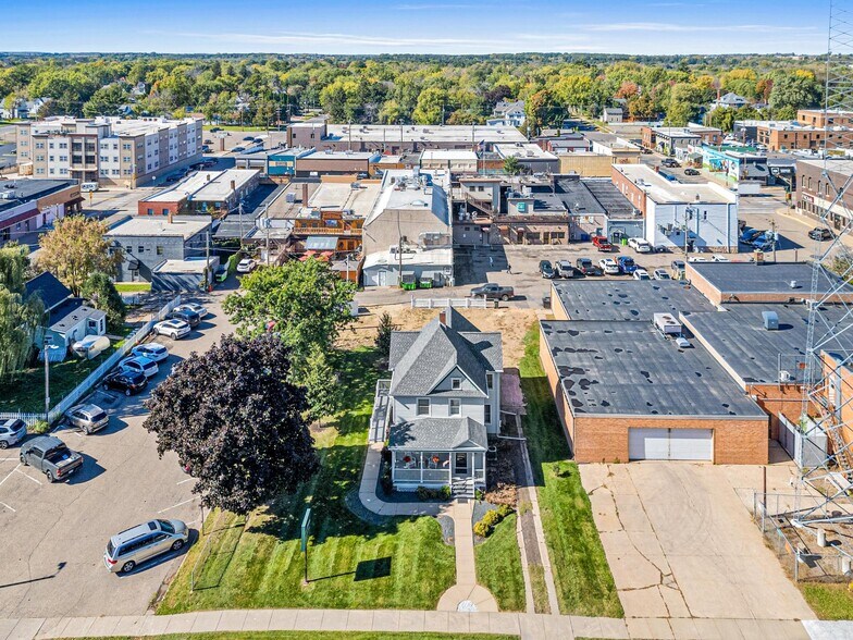 More Photos Of 227 S Arch Ave, New Richmond Office For Sale