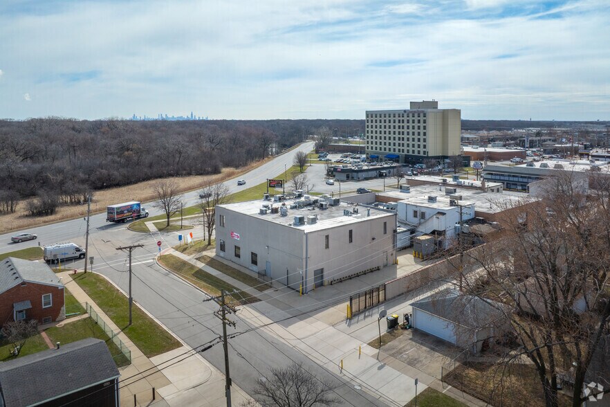 More Photos Of 4260 Old River Rd, Schiller Park Food Processing For Sale