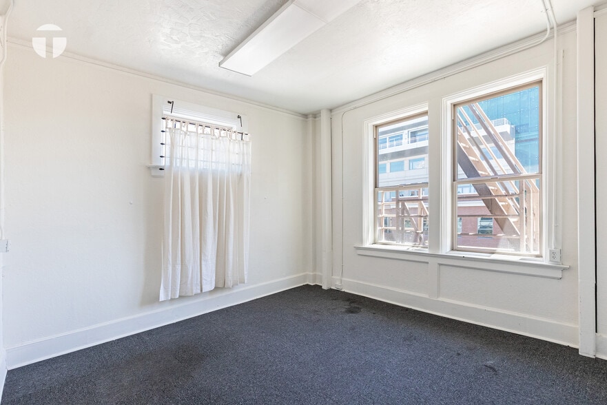 More Photos Of 110 N San Joaquin St, Stockton Office For Sale