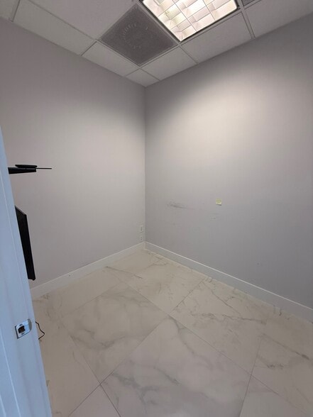 More Photos Of 2434-2438 E Las Olas Blvd, Fort Lauderdale Storefront Retail Office For Lease