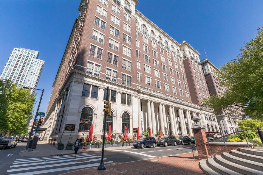 Primary Photo Of 170 S Independence Mall W, Philadelphia Office For Lease