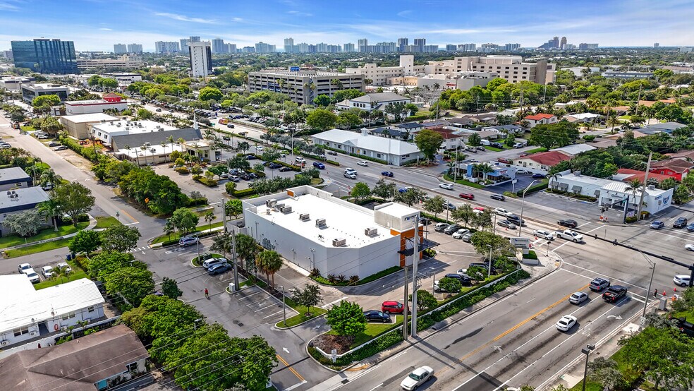 More Photos Of 1815-1823 E Commercial Blvd, Fort Lauderdale Storefront For Sale